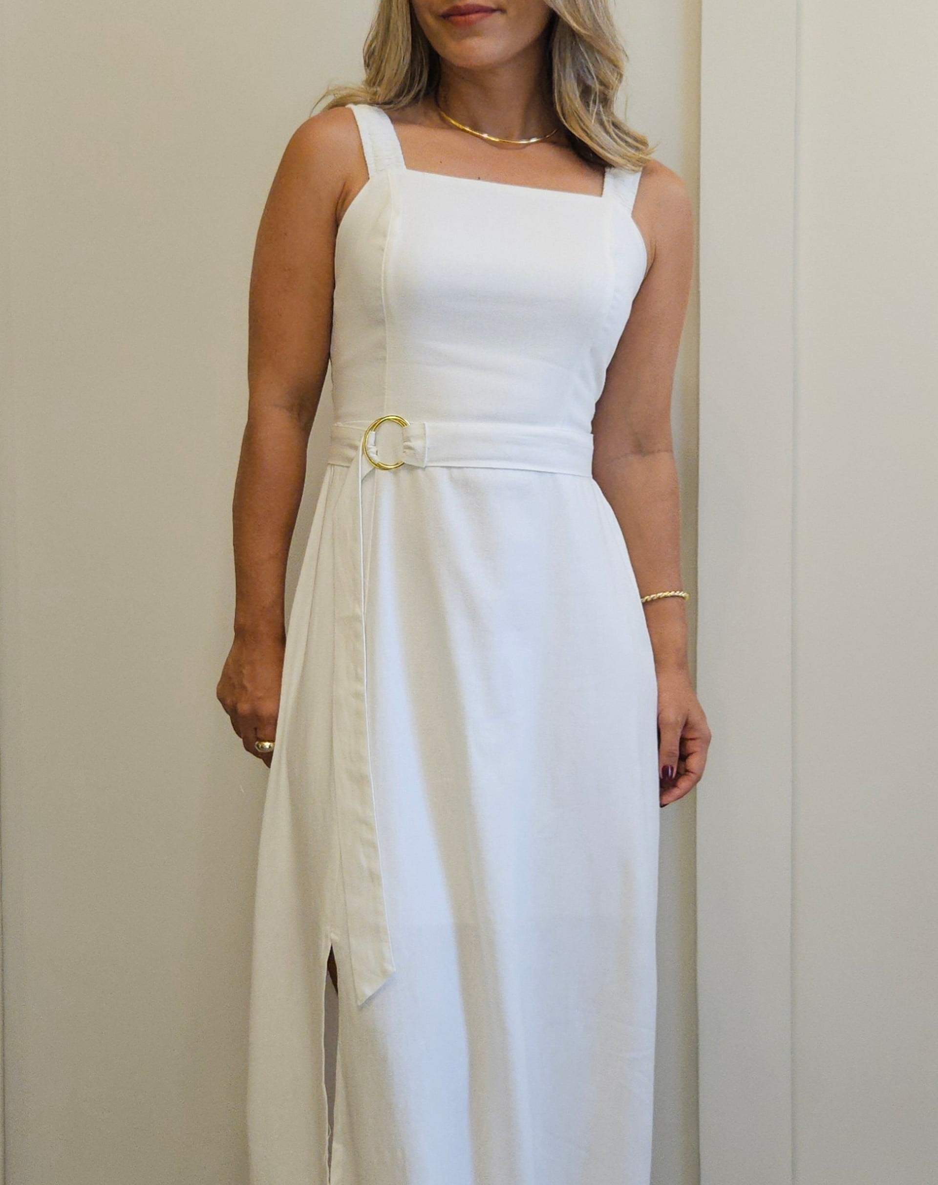 Vestido midi em viscolinho