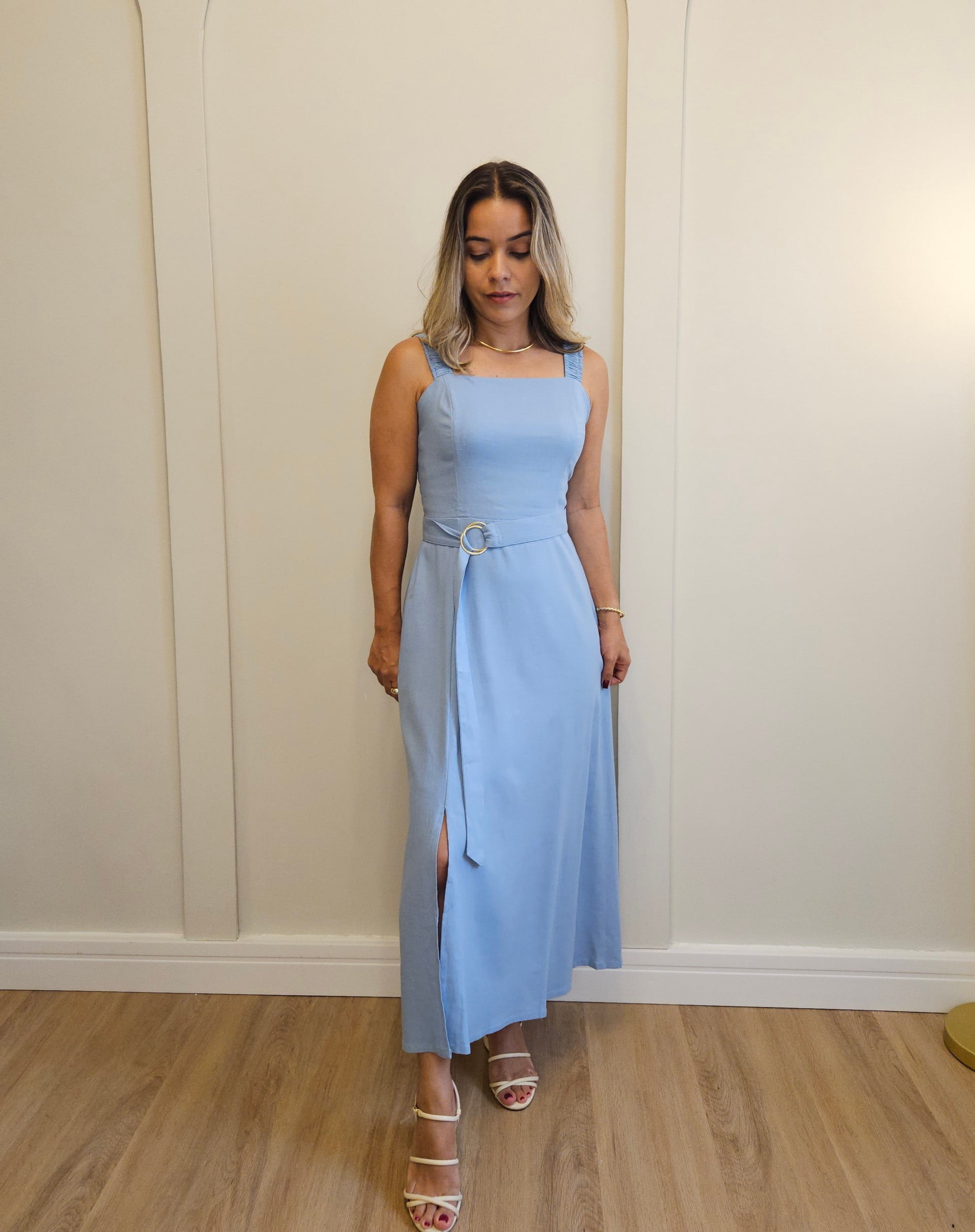 Vestido midi em viscolinho